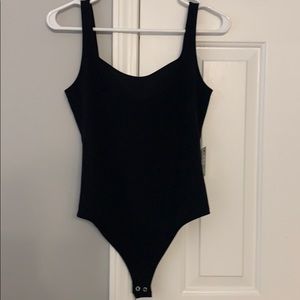 🌸 NWT Express Body Suit